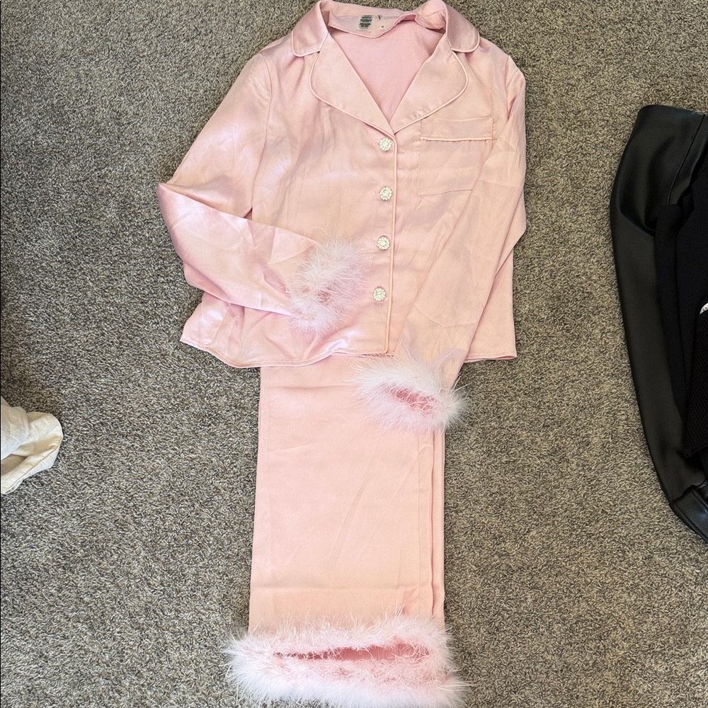 Lulu's Soft Pink Satin Top